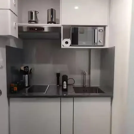 Superbe Dans Résidence Calme Appartamento Parigi