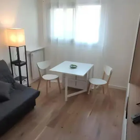 Superbe Dans Résidence Calme Appartamento Parigi